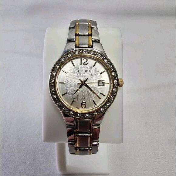 Ladies Seiko 6N22-00D0 Two Tone Accented Calendar Quartz Watch New Battery - Picture 1 of 8